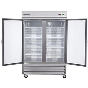 Refrigerador vertical con 2 puertas de vidrio.